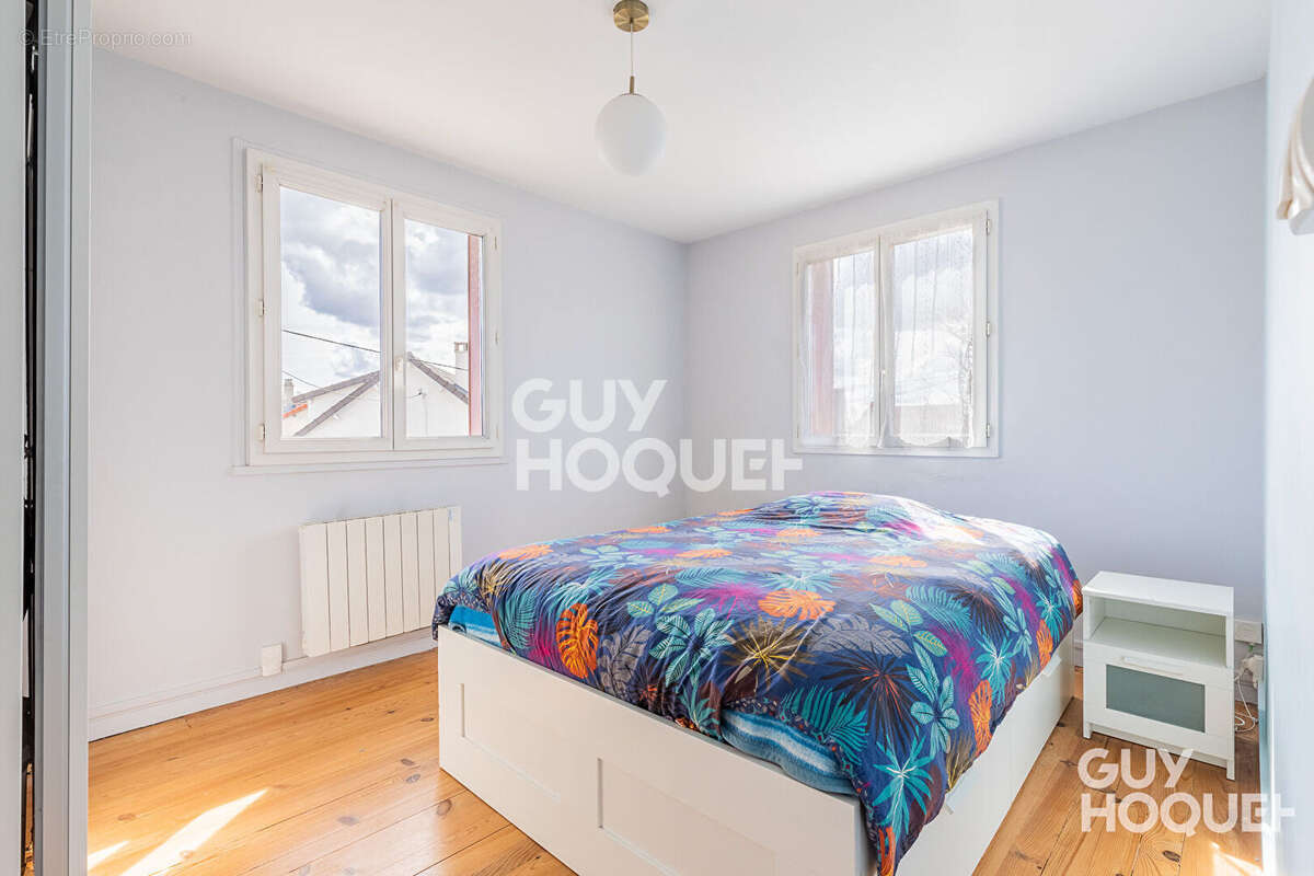 Maison à SAVIGNY-SUR-ORGE