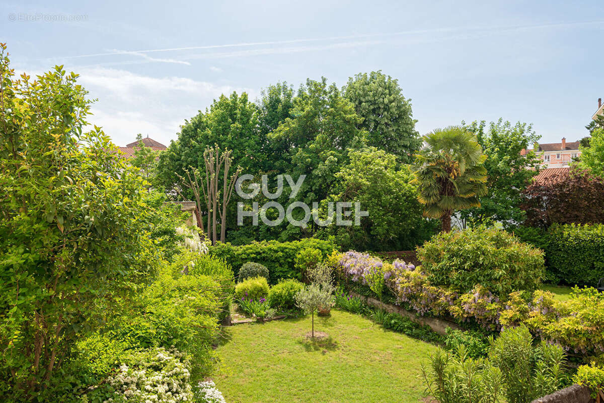 Appartement à LYON-4E