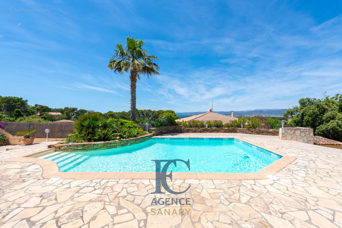 Maison à SIX-FOURS-LES-PLAGES