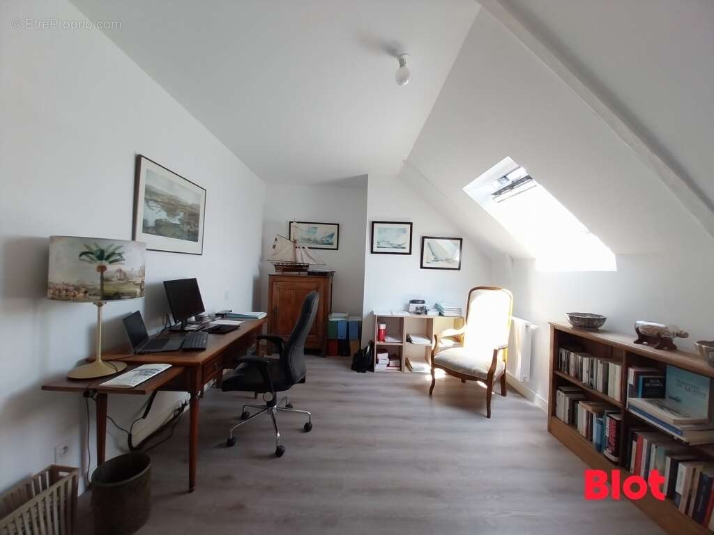 Maison 170 m² à Plouer-Sur-Rance  - photo 7