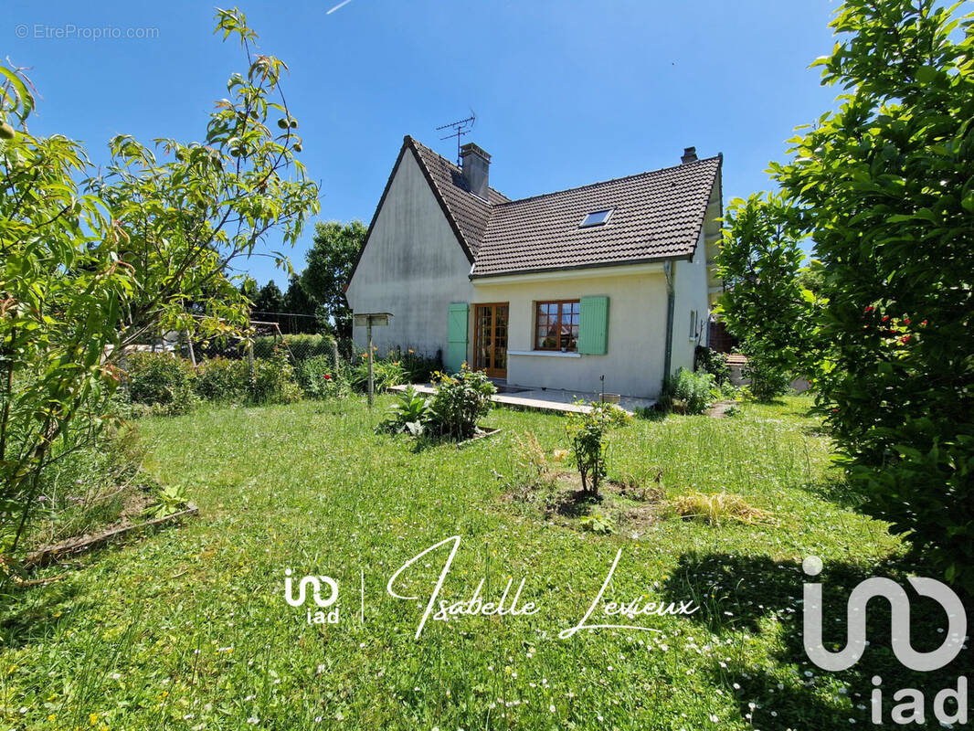 Photo 1 - Maison à AUTOUILLET