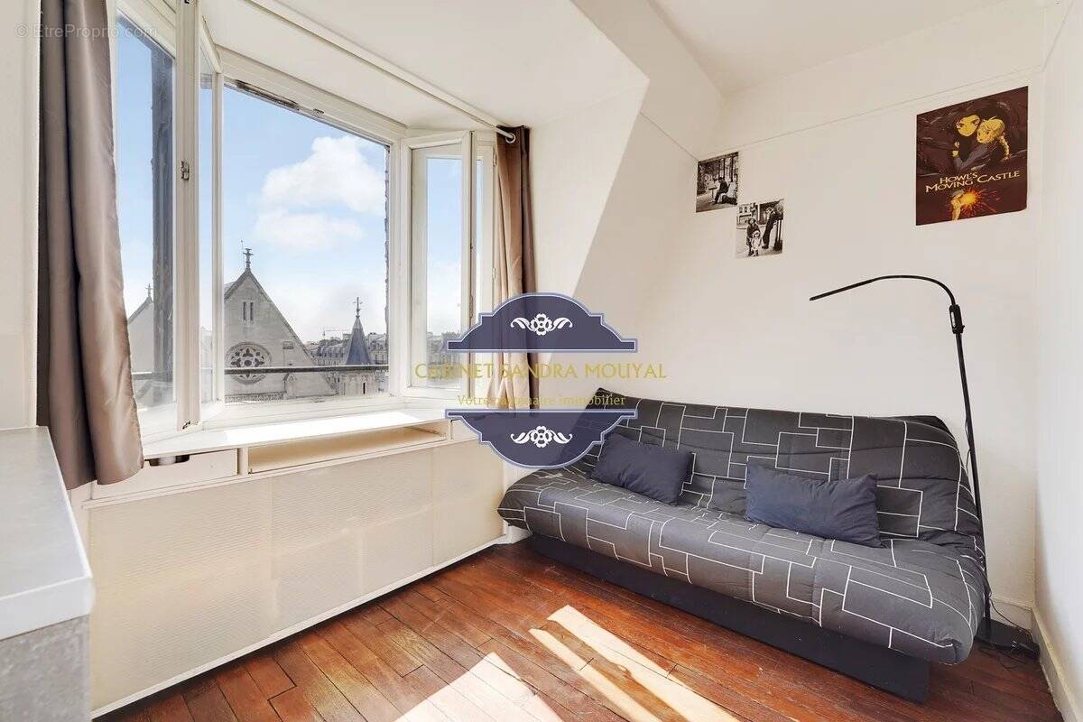 Appartement à PARIS-3E