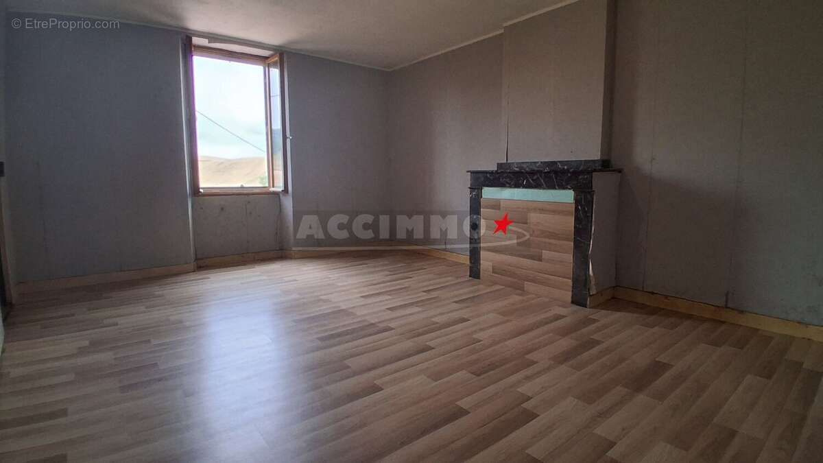 Puylaurens - ferme avec dependances - photo 6