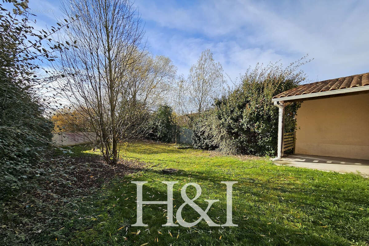 Maison à FONTAINE-LE-COMTE