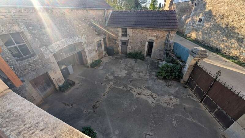 Maison à COUTARNOUX