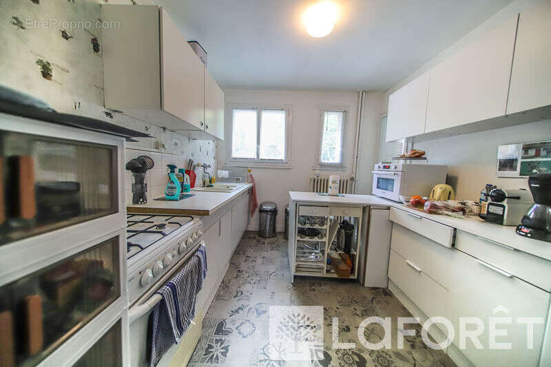 **appartement type 3 + cave - embrun - 3 pièces - photo 4
