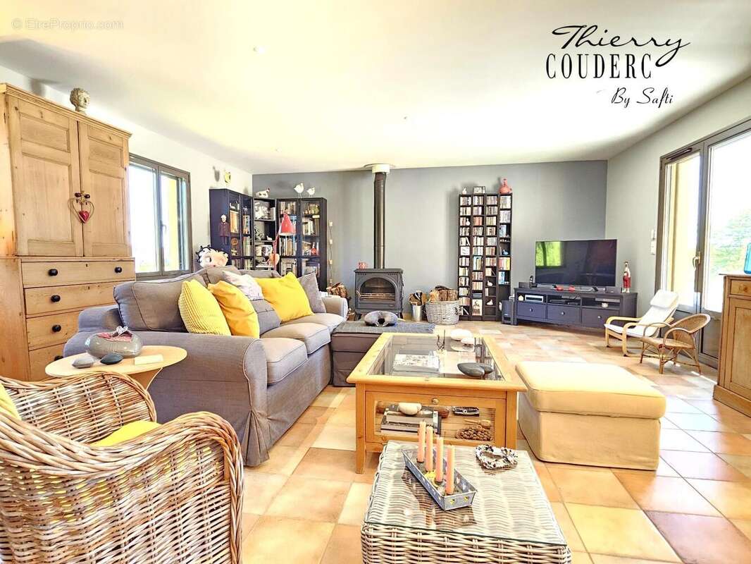 Maison 145 m² à Saint-Crepin-Et-Carlucet  - photo 9