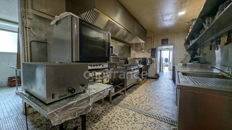 Commerce à JAVRON-LES-CHAPELLES