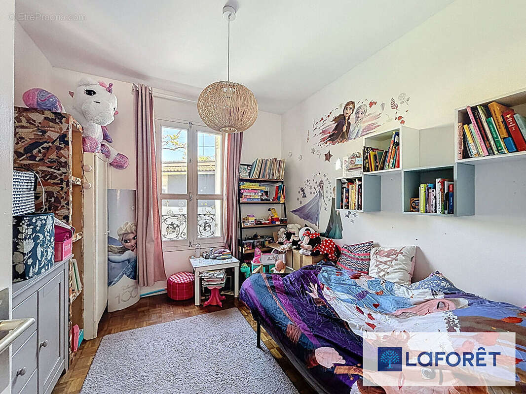 Maison à CHAMPIGNY-SUR-MARNE