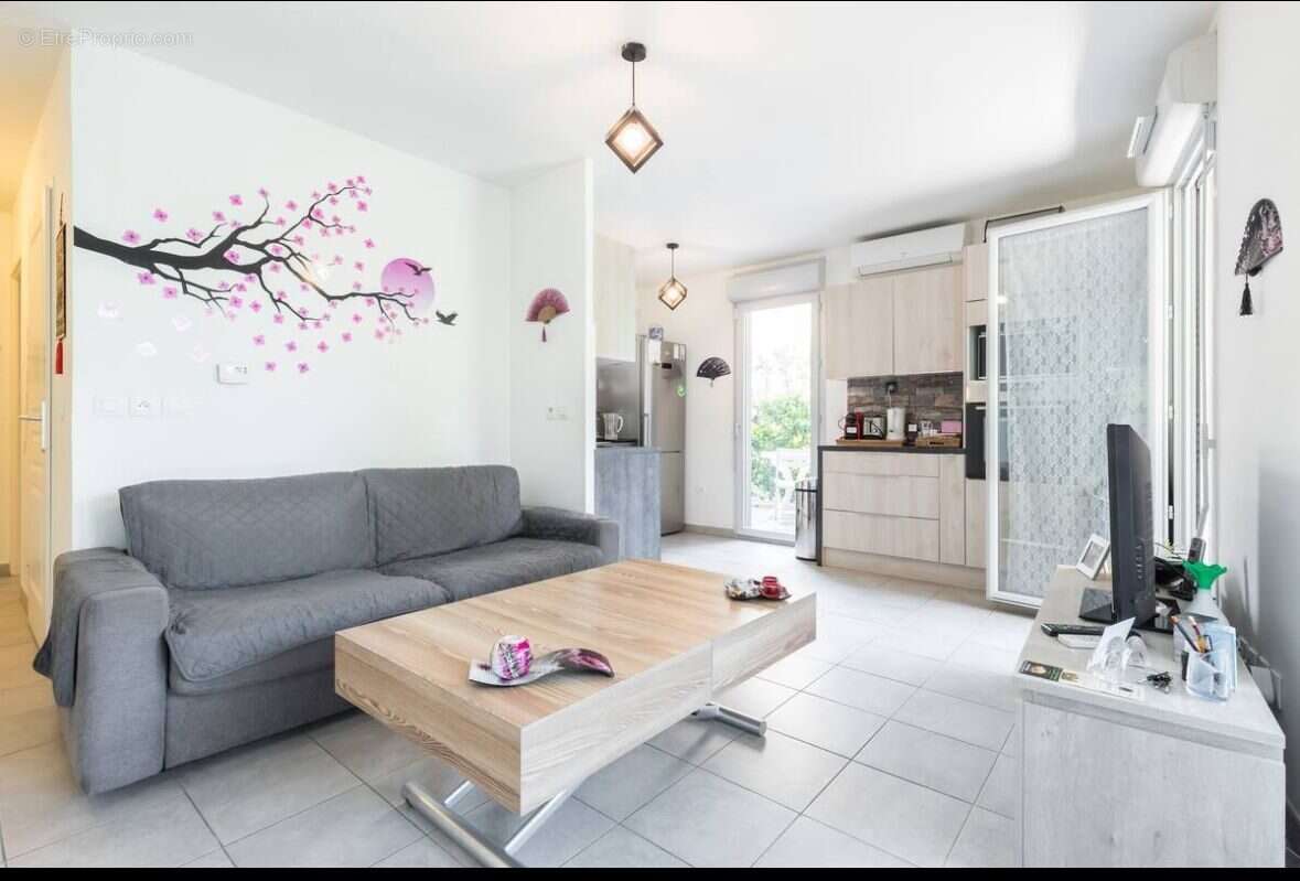 Appartement à ROQUEBRUNE-CAP-MARTIN
