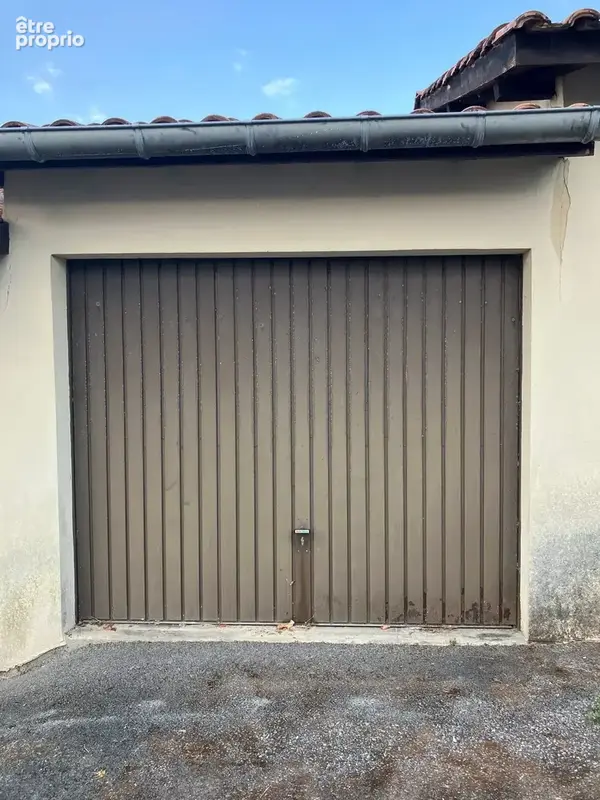 Garage 1