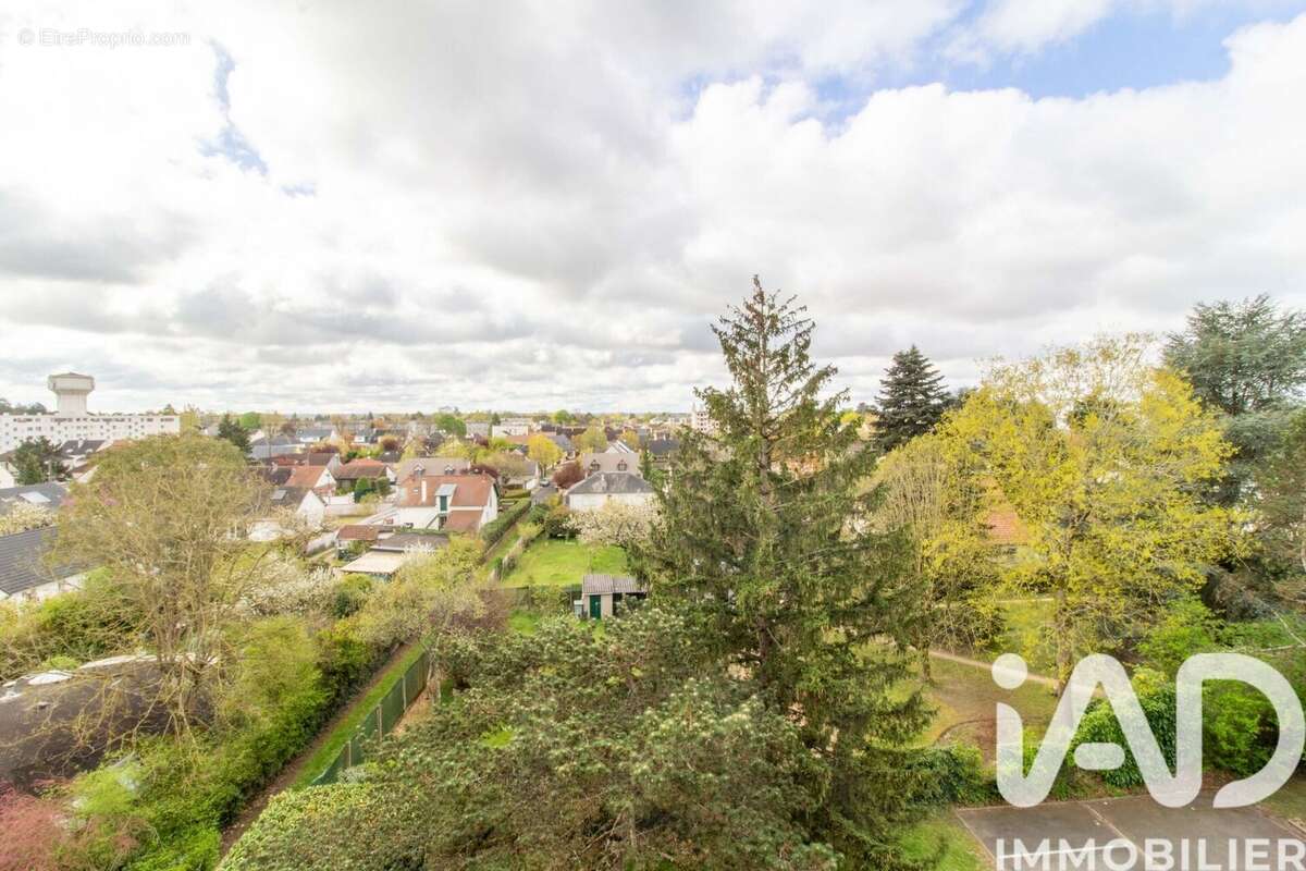 Photo 8 - Appartement à SAINT-JEAN-DE-BRAYE