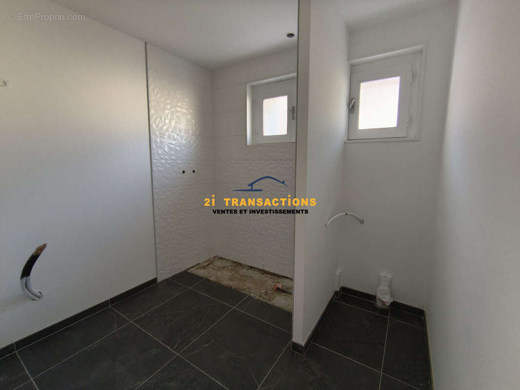 Appartement à SURY-LE-COMTAL
