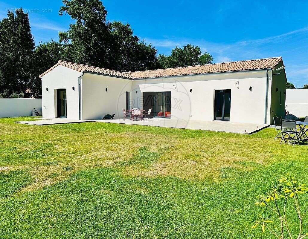 Maison à ETAULES