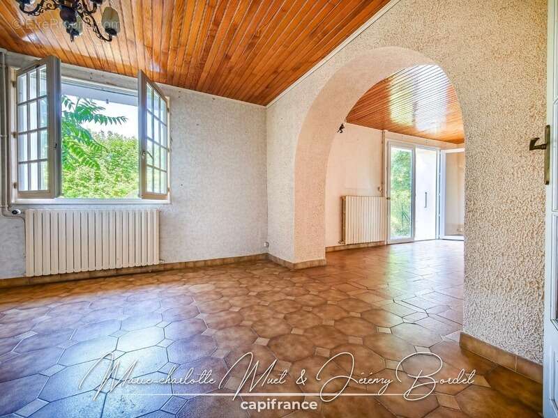 Maison à vendre 4 pièces SERMOYER (01) - photo 9