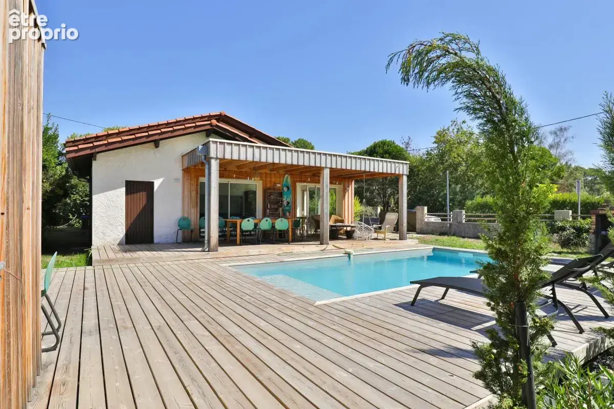 Maison de 7 pièces de 140 m² à Arès - photo 18