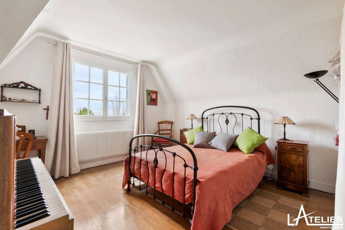 Maison à MAREIL-MARLY