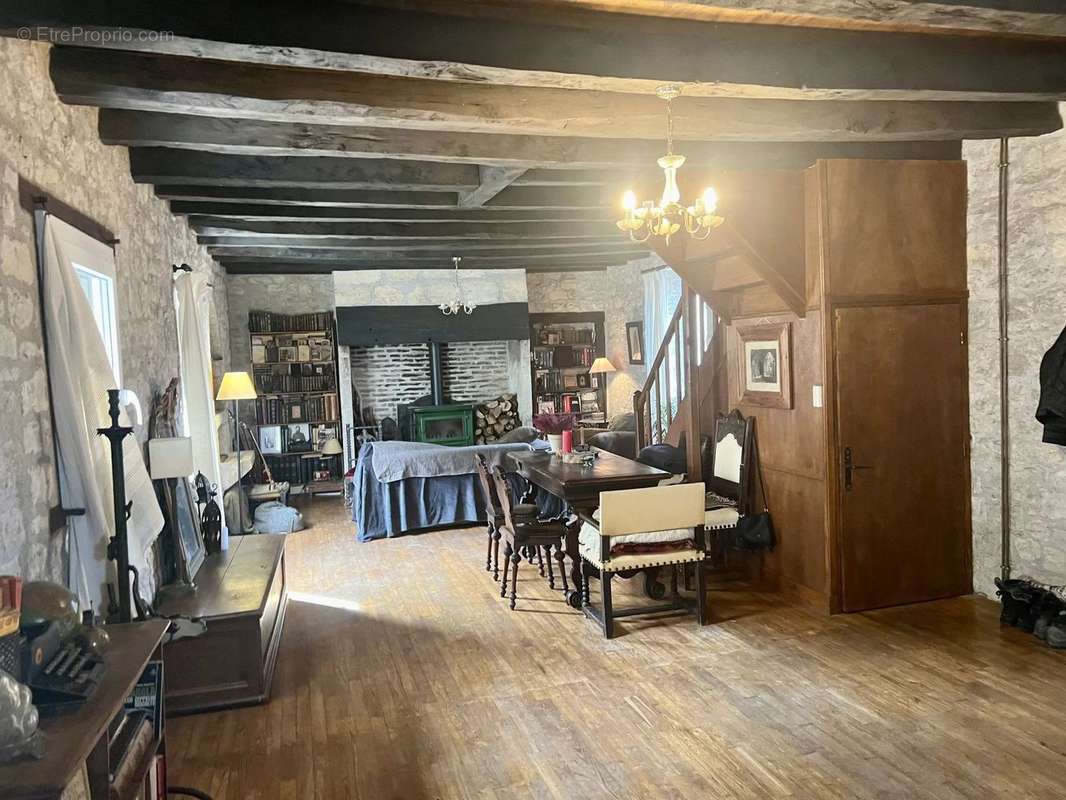 Appartement à FRAYSSINET