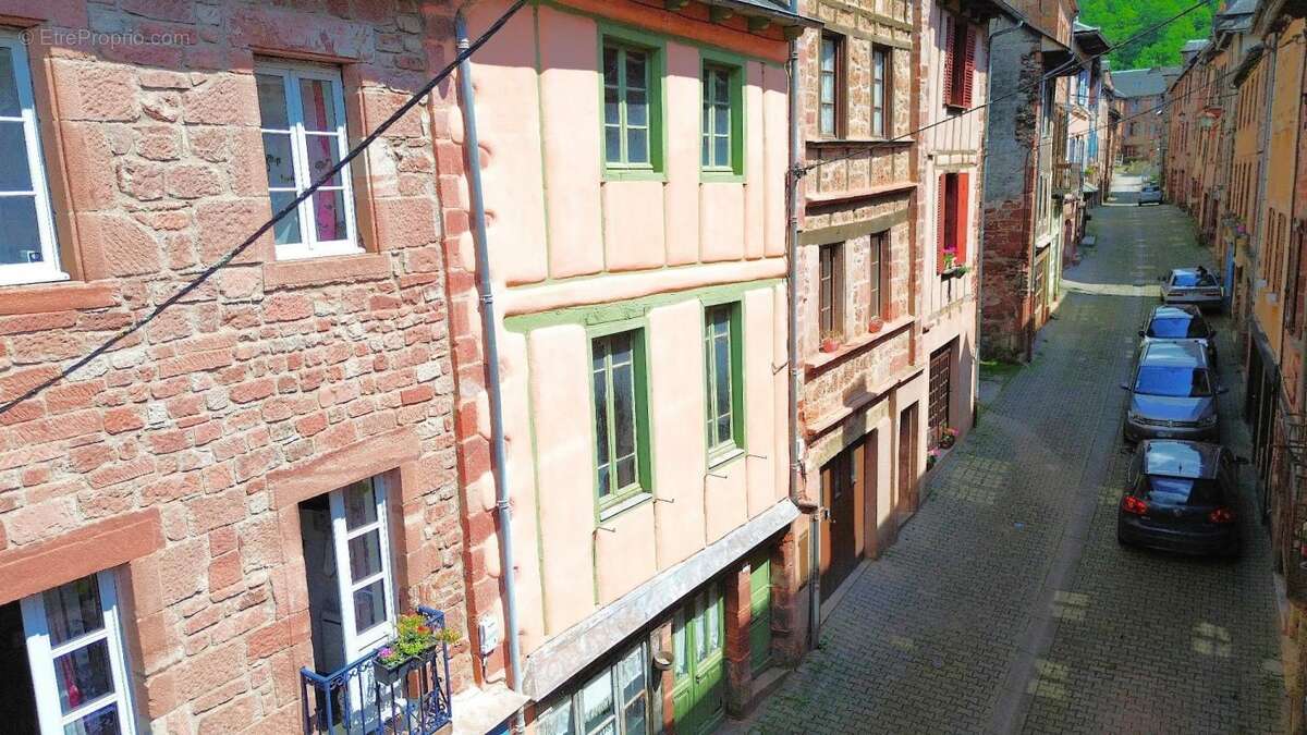 Maison à VILLECOMTAL