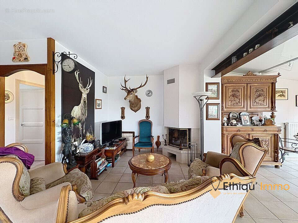 Maison 139 m² à Laferte-Sur-Aube  - photo 6