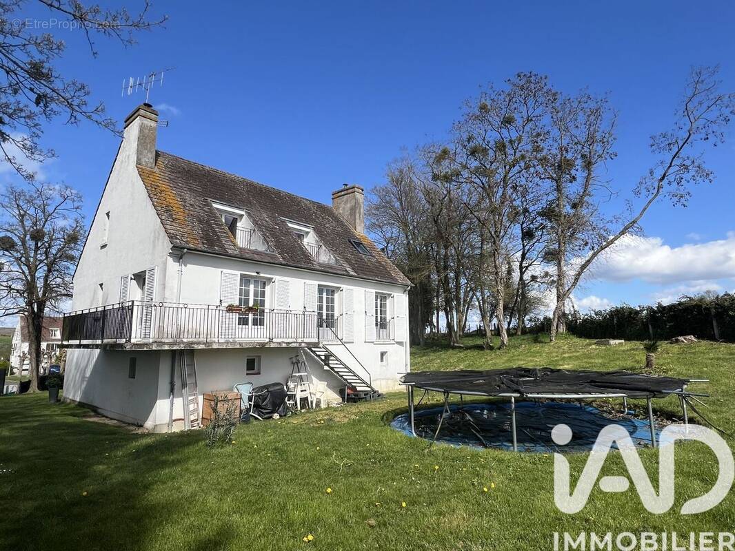 Photo 1 - Maison à SOUGE-LE-GANELON