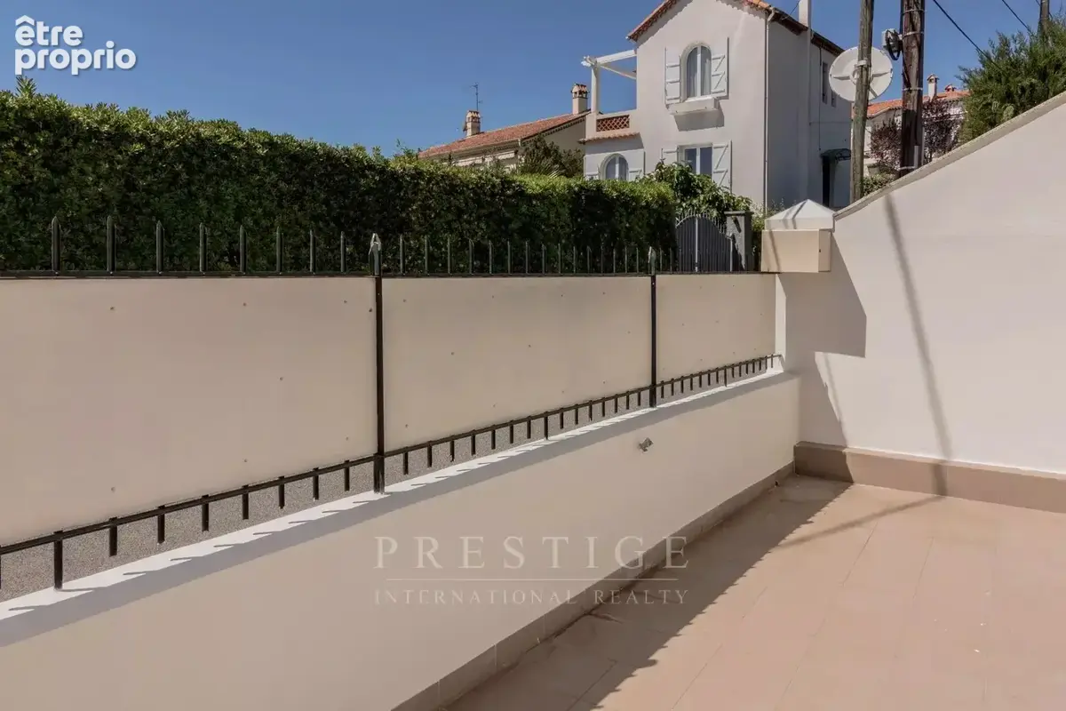 Juan les pins, maison avec 3 appartements loués, 3 terrasses, grenier - photo 12