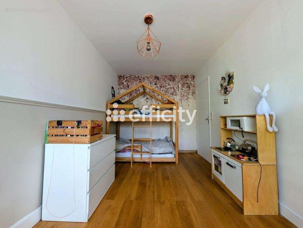 Appartement à EPINAY-SUR-SEINE
