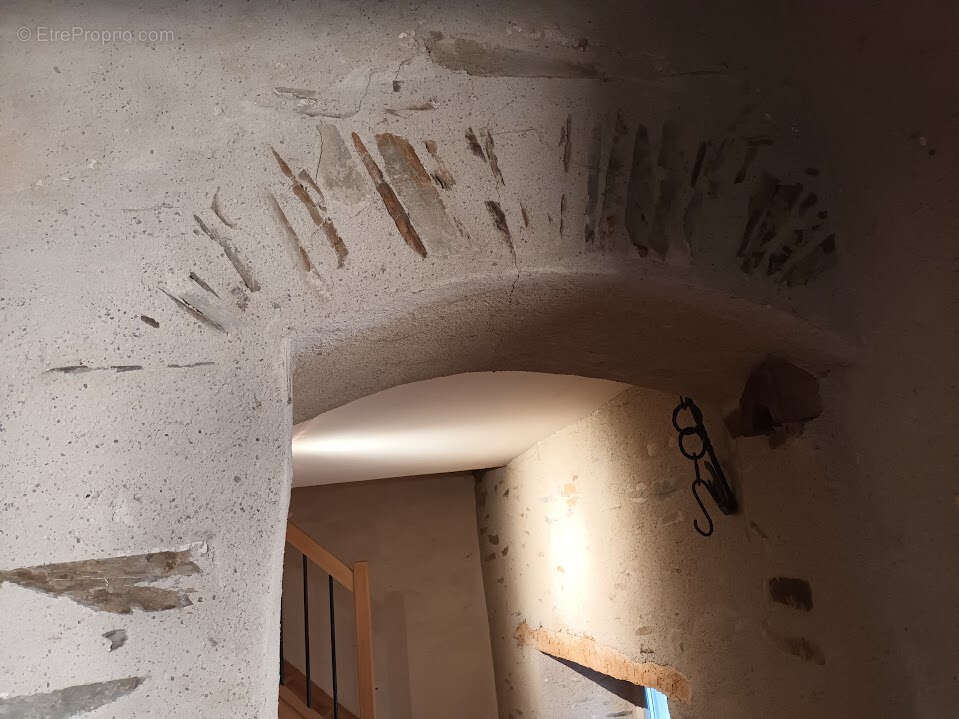 Maison à VILLARDONNEL