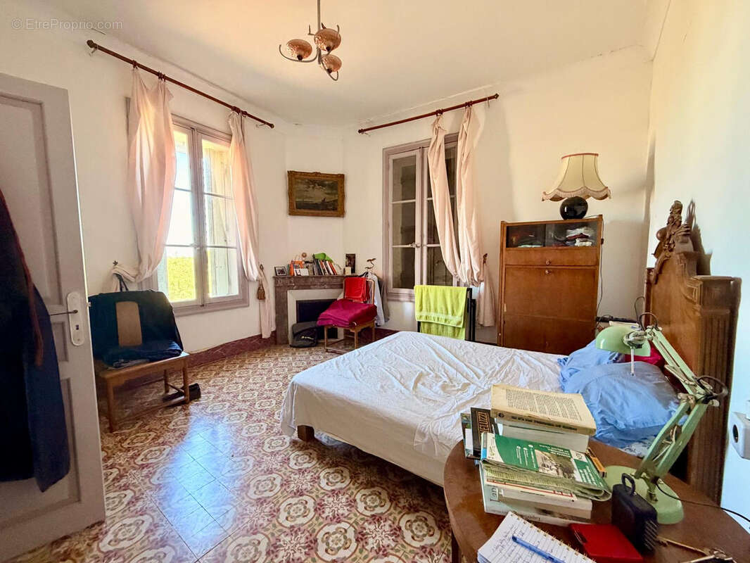Maison de cachet de 367m2 sur un niveau avec un terrain de 800m2 - PLAISSAN - PEZENAS - photo 12