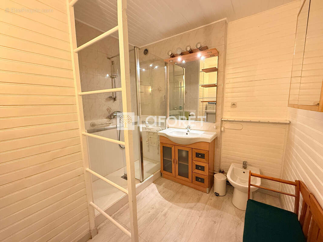 Appartement à LES MUREAUX