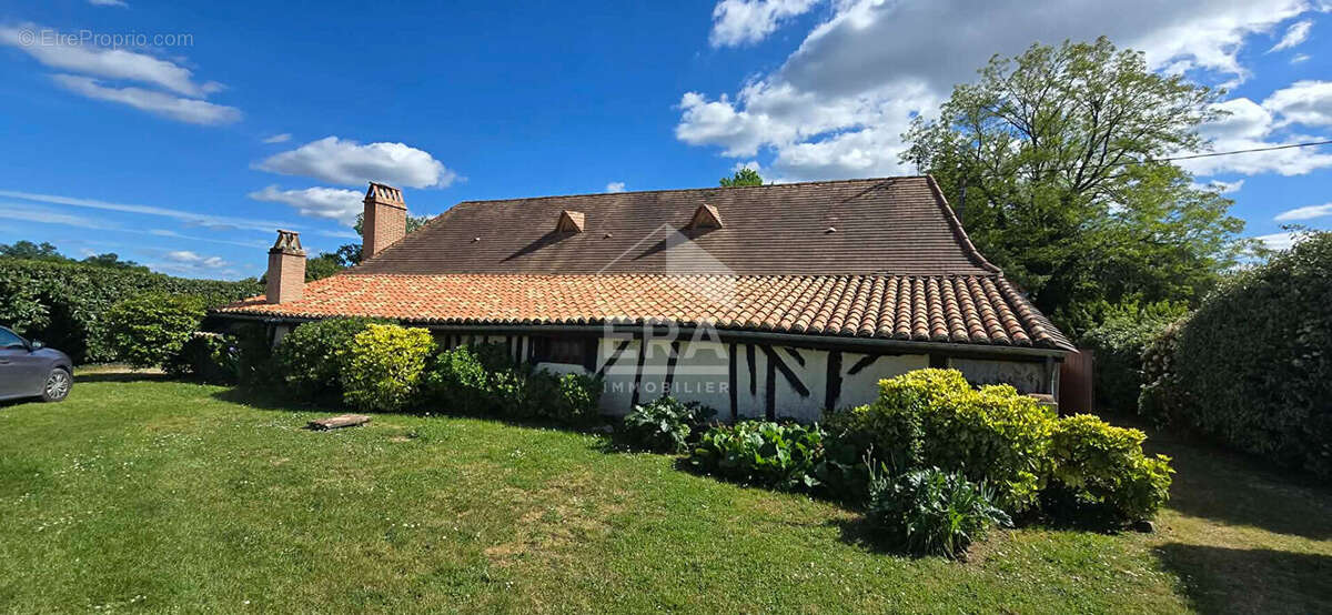 Maison à MONTPON-MENESTEROL