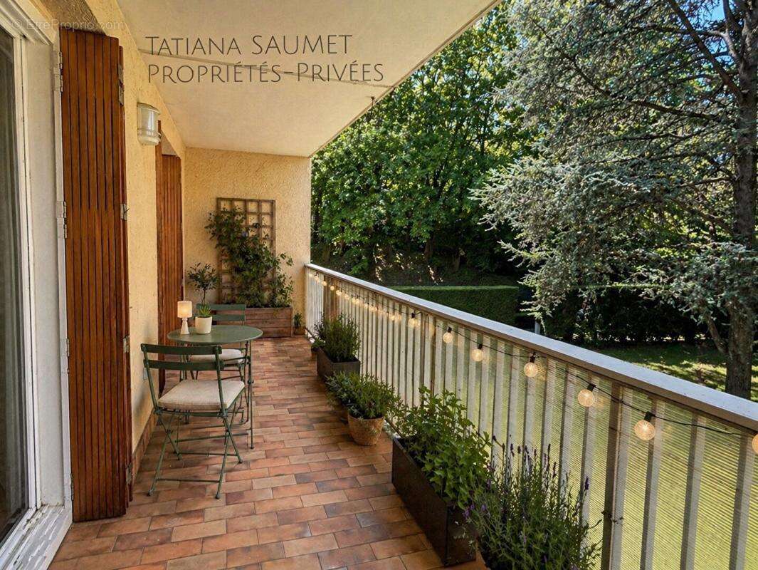 Appartement à FONTAINES-SUR-SAONE