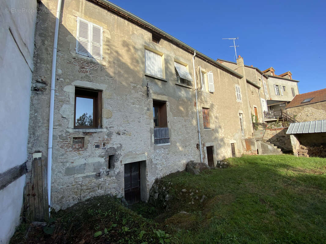 Appartement à SAINT-GERMAIN-DES-FOSSES