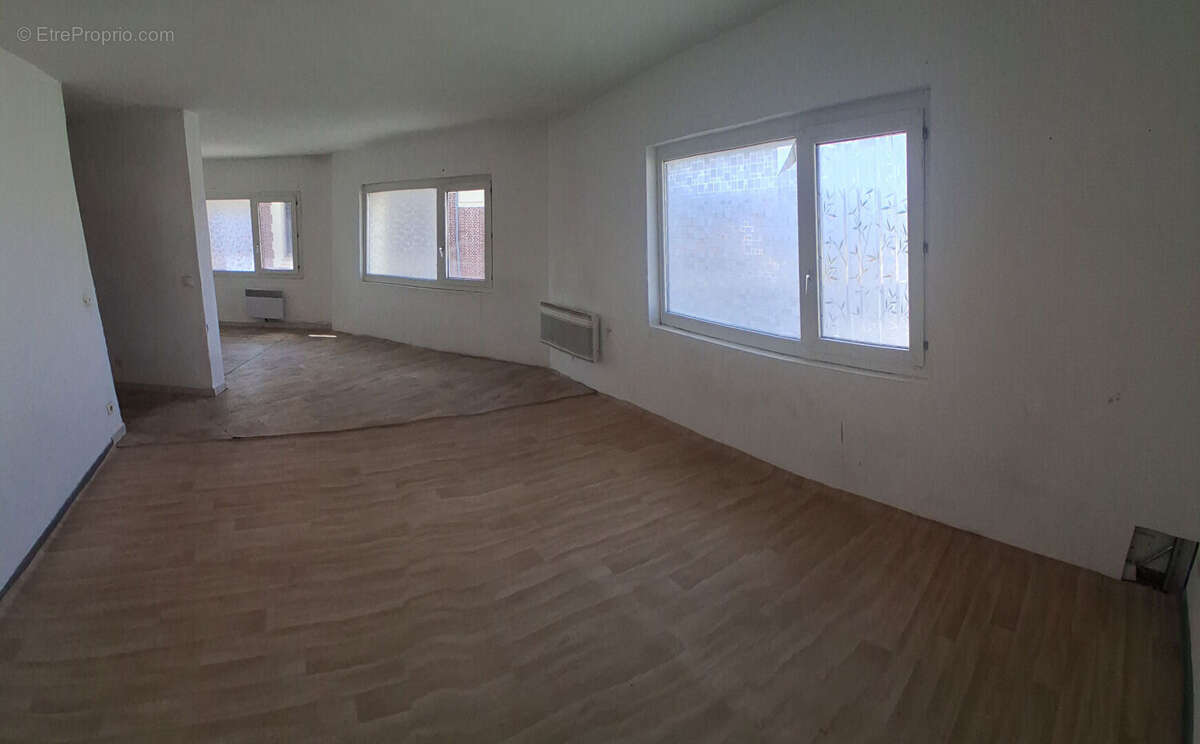 Immeuble Pont A Vendin 7 pièce(s) 150 m2 - photo 2