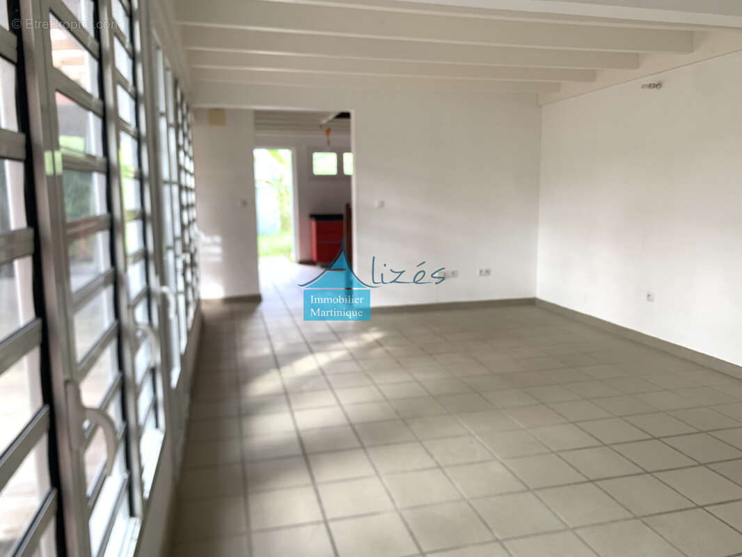 Maison à LES TROIS-ILETS