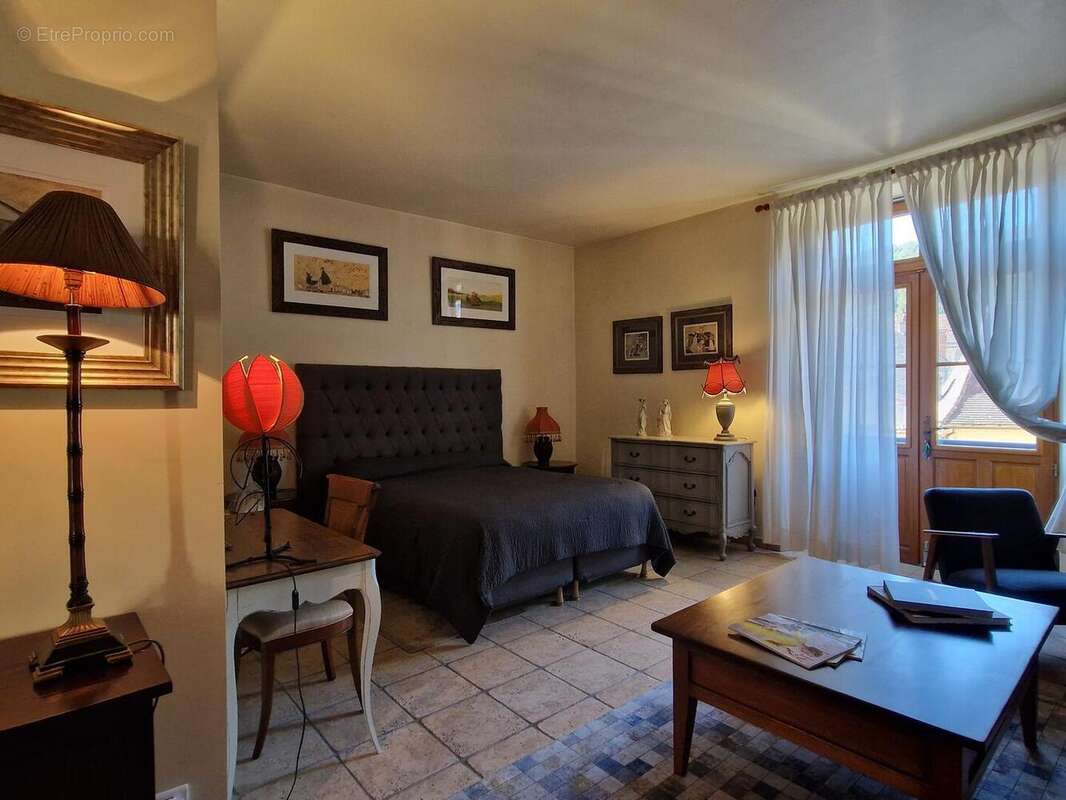 20251017152103 - Maison à LE BUGUE