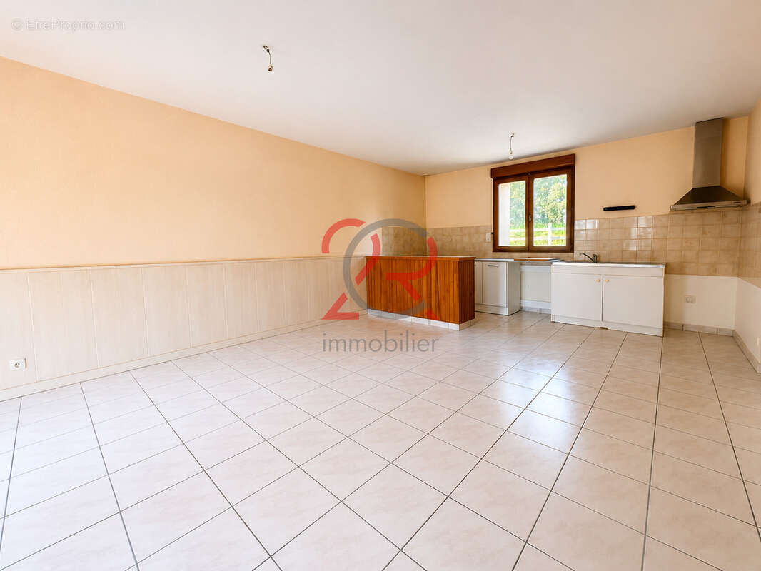 Maison au calme - Double garage - DPE D - photo 8
