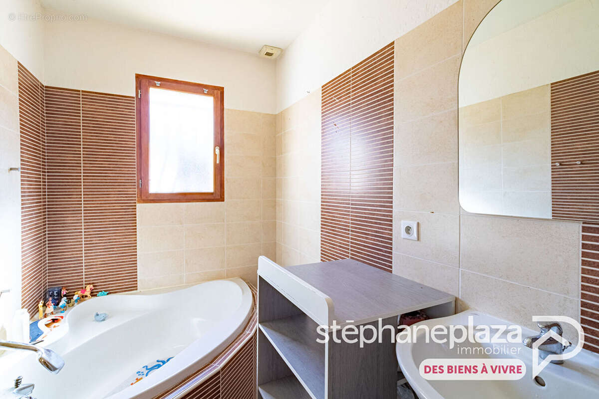 Maison à TREFFORT-CUISIAT