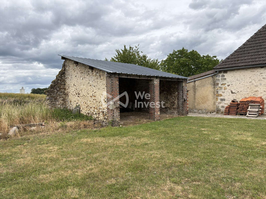 Maison 150 m² à Bouchy-Saint-Genest  - photo 5
