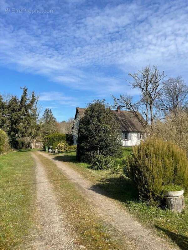 Maison à LA FERTE-SAINT-CYR
