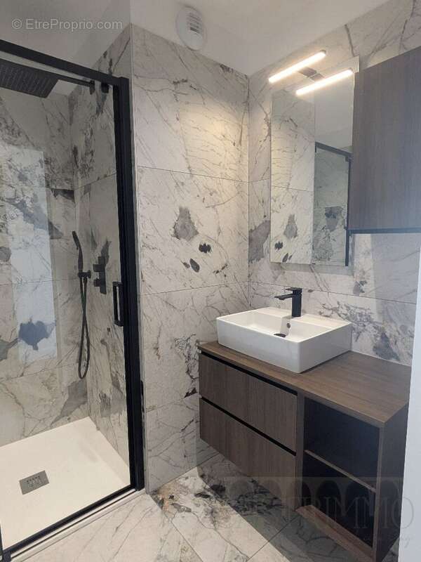Appartement à CASTRIES