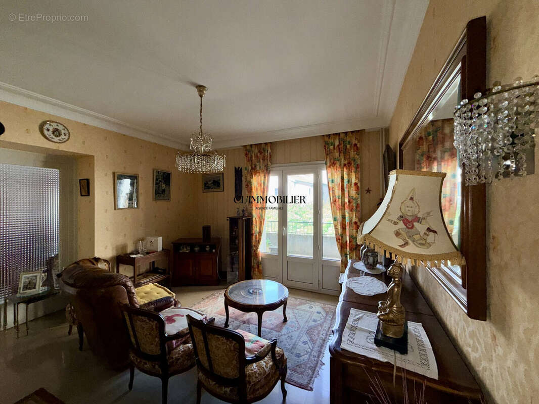 Appartement à SAINT-ETIENNE