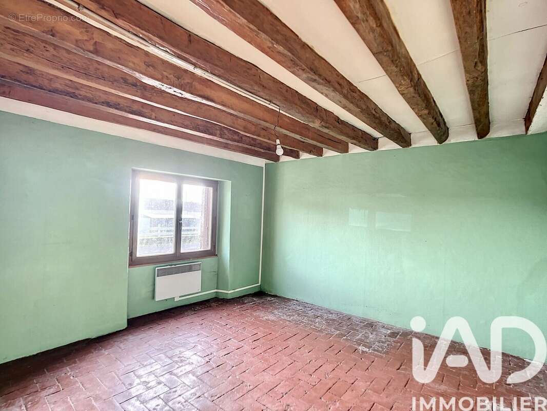 Maison 86 m² à Courtacon  - photo 3