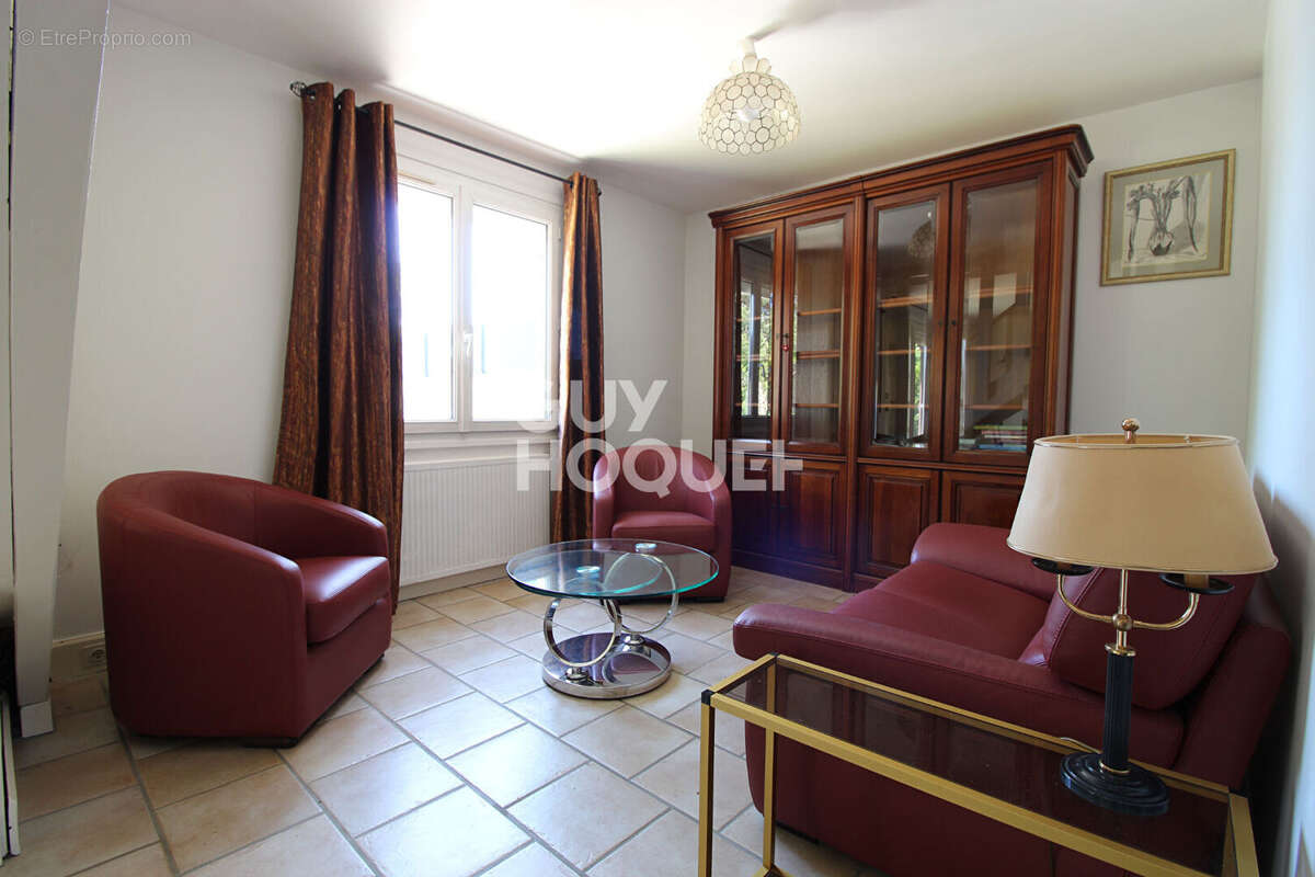 Maison à VERNEUIL-L'ETANG