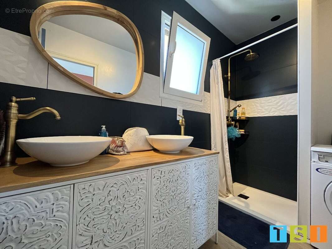 Maison à MONTREJEAU