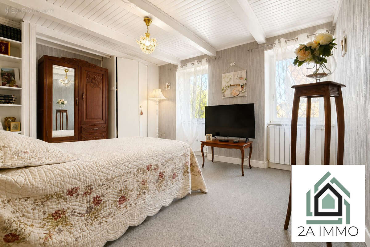 Maison 153 m² à Cisternes-La-Foret  - photo 5