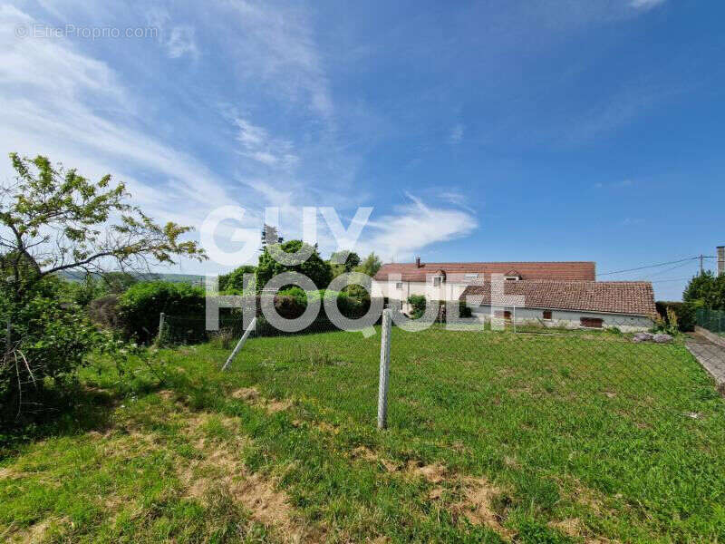 Maison à COURSON-LES-CARRIERES