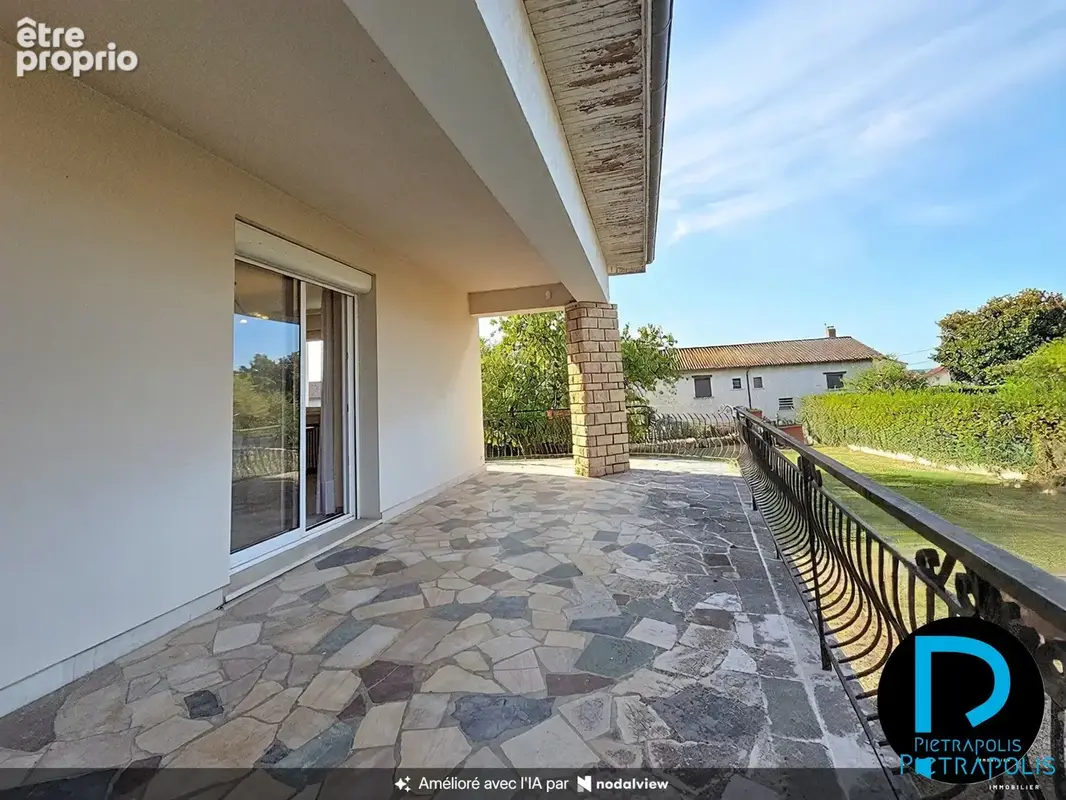 Maison 6 pièces 120 m² à vendre à Neuville-Les-Dames (01400) - photo 3