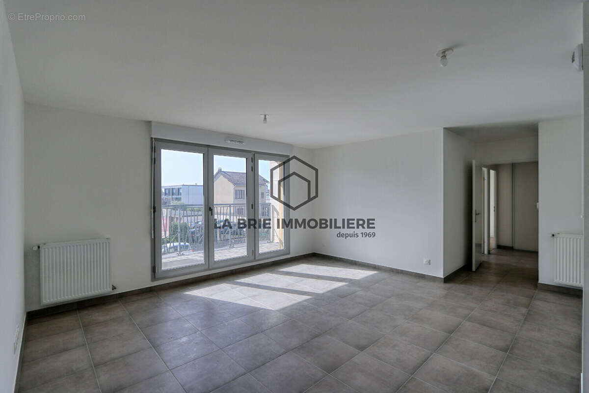 Appartement à CHENNEVIERES-SUR-MARNE