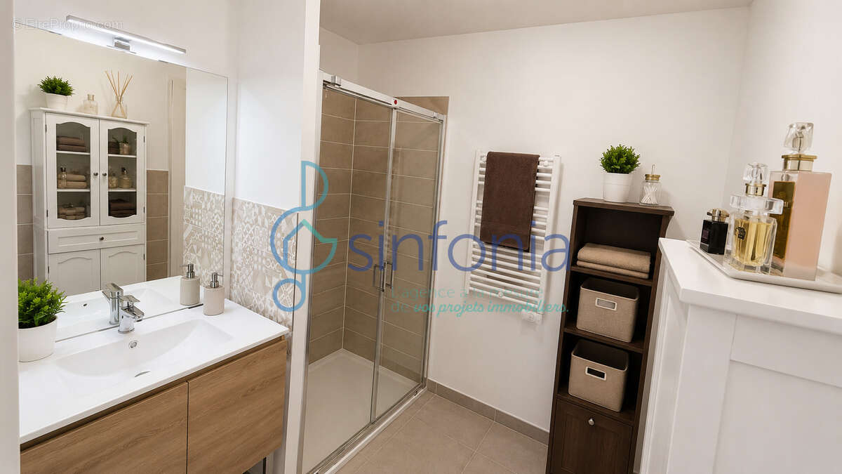 Appartement à UZES